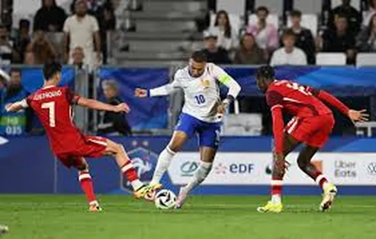 Bắt Đầu Và Bắt Đầu Lại Trận Đấu Bóng Đá Theo Quy Định Chuẩn Xác Của Luật FIFA